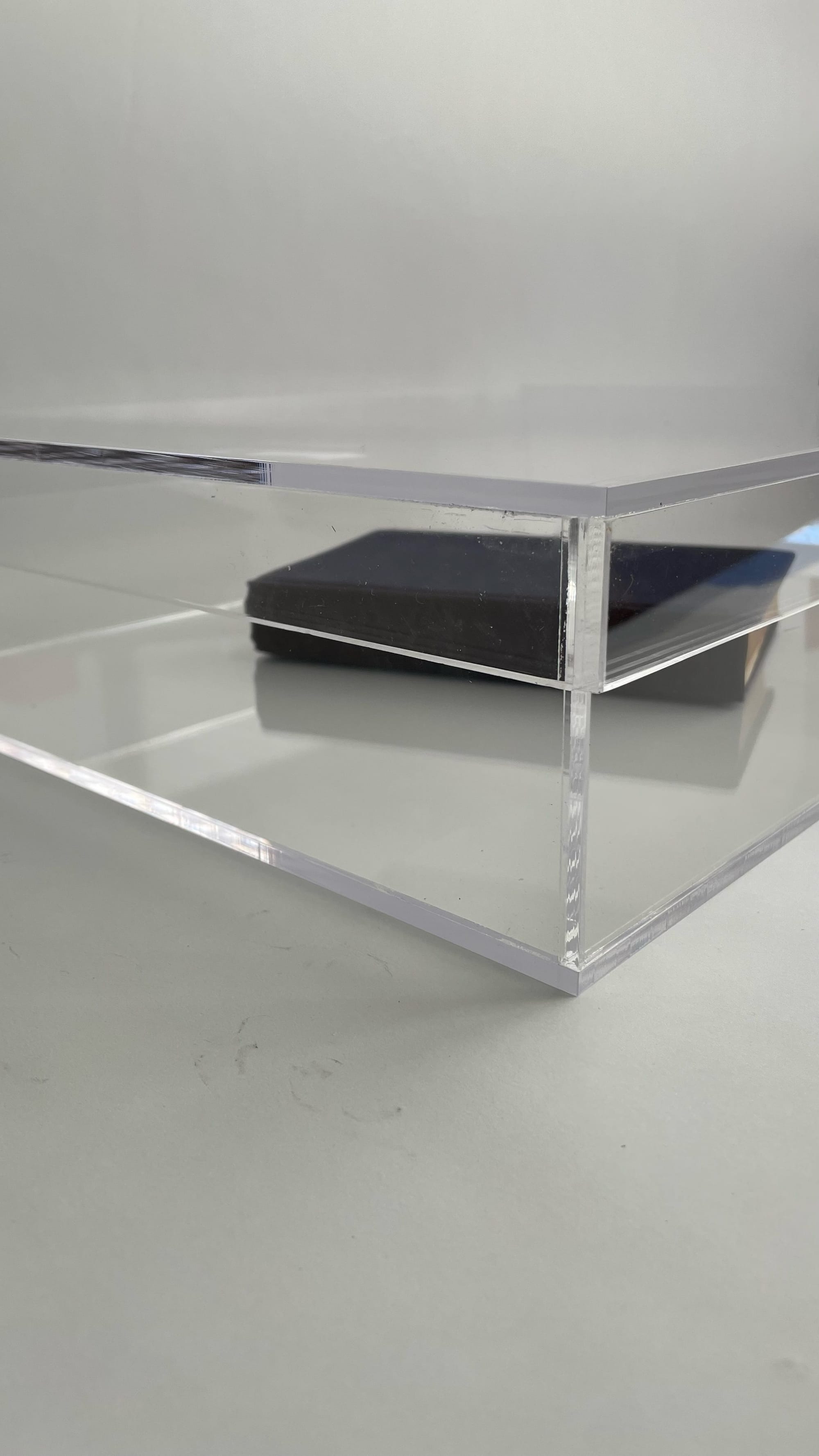 Custom made shoebox style acrylic boxes