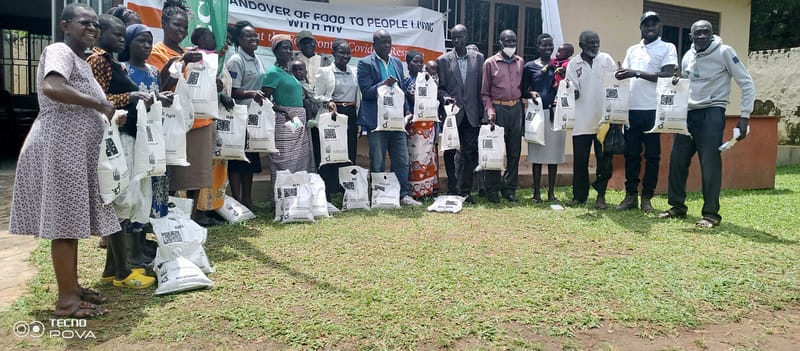 LES PERSONNES VIVANT AVEC LE VIH SIDA À ARUA CRIMENT ALORS QUE LE PROJET D'AIDE ALIMENTAIRE SE FERME