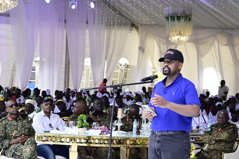 LES DIRIGEANTS DU NIL OCCIDENTAL APPUIENT POUR 4 POINTS D'AGENDA AU GÉNÉRAL 4 ÉTOILES MUHOOZI - MK
