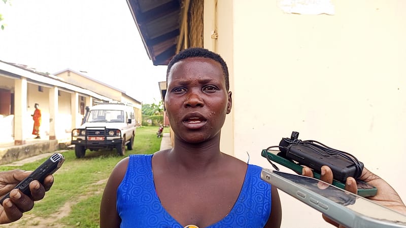 SUSPECTS WANT INVESTIGATOR IN A BRIBERY CASE INVESTIGATED.