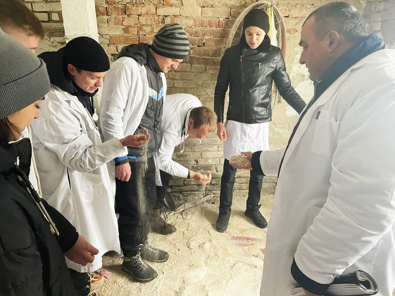 Дисципліна “Годівля сільськогосподарських тварин”: заняття в практичному середовищі на базі навчально-дослідного господарства