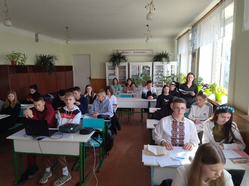 ОБМІН ДОСВІДОМ: ЗАНЯТТЯ З УКРАЇНСЬКОЇ ЛІТЕРАТУРИ МАРІЇ ЗДИНЮК