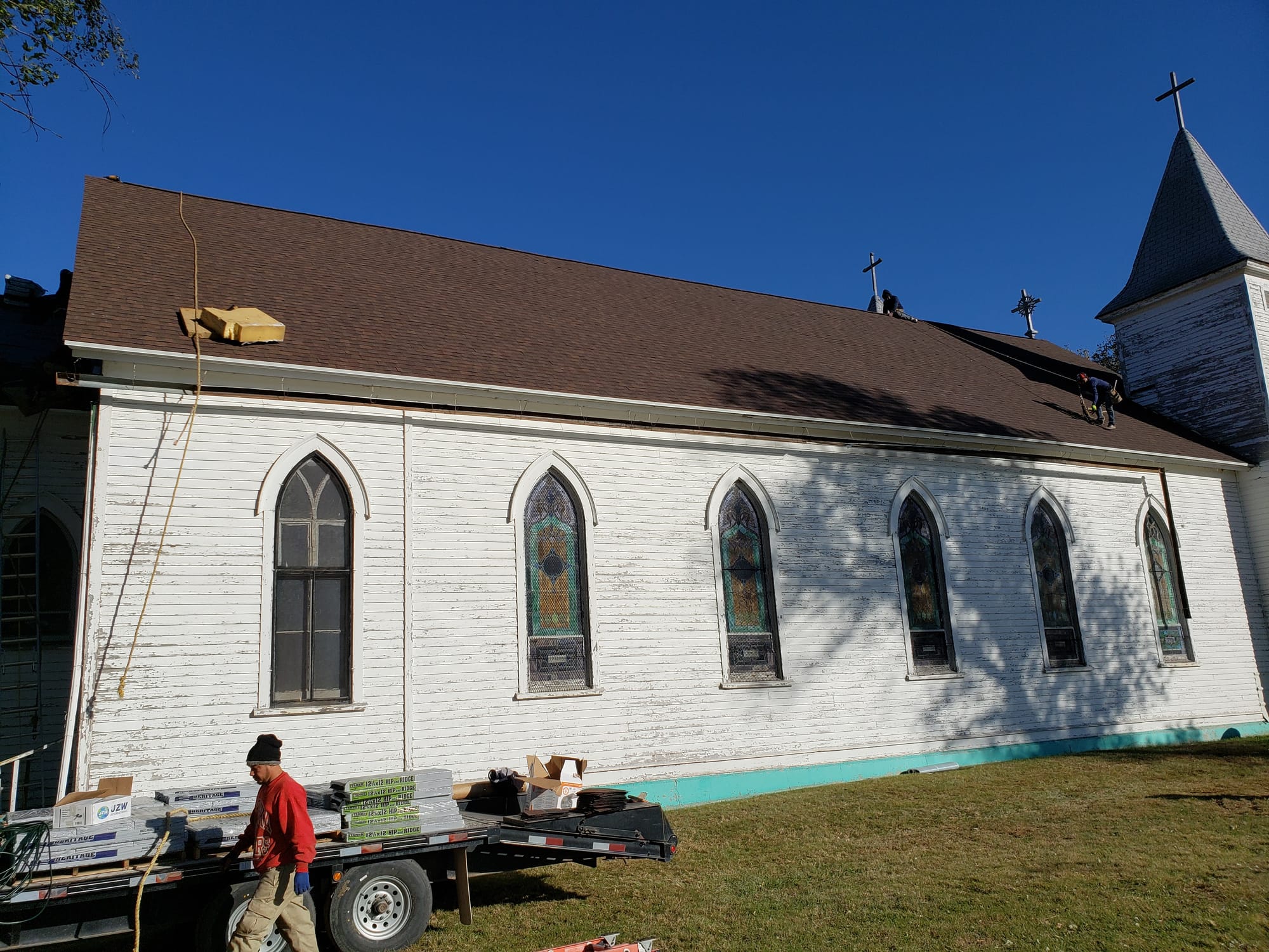 New Roof being installed on Paplin Church