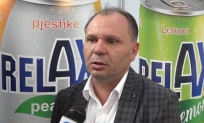 BIZNESMENI I FTON KOMPANITË T’I RRISIN PAGAT QË RINIA TË MOS E BRAKTISË KOSOVËN