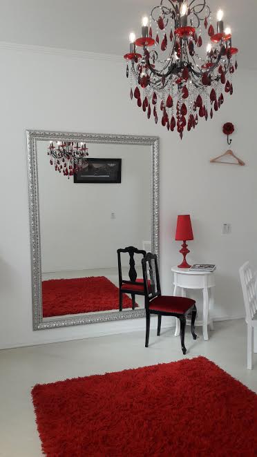 Cari Internacional - Instituto de Beleza especializado em Noivas