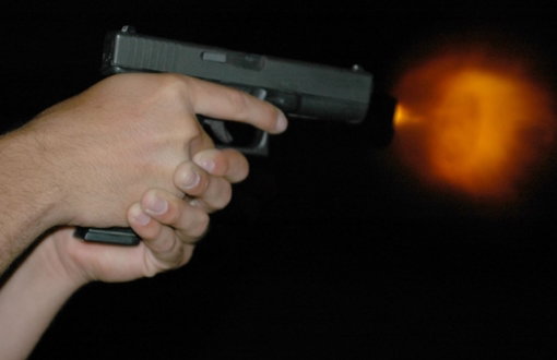 اصابة شخص باصابات متوسطة اثر تعرضه لاطلاق نار في عسفيا .