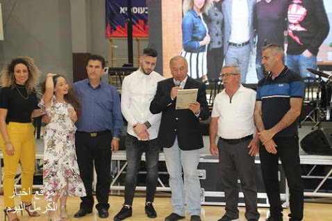 عسفيا تكرم ابنها نجم عرب ستار طارق كيوف ..فيديو الحفلة كاملة