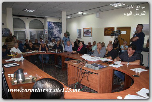 اعضاء مجلس عسفيا يسقطون الميزانية ويفككون المجلس والوزير يمدد للمجلس لاسبوعين اخرين.