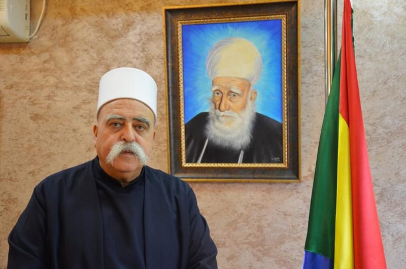 الشيخ موفق طريف يهنئ الطلاب الاعزاء مع افتتاح السنة الدراسية الجديدة وعودتهم الى مقاعد الدراسة اليوم ..