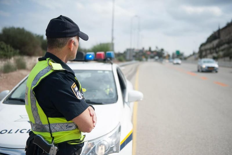 اعتبارا من مساء اليوم وحتى يوم الجمعة ممنوع التنقل بين البلدات ، لتفاصيل اوفى ادخل التقرير