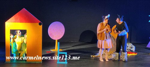 عرض احتفالي اول لمسرحية الاطفال يلا نكمل بابا من انتاج مسرح النقاب ..