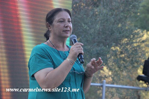 بيوم المرأة العالمي تعيين السيدة ام يوسف سميرة عزام نائبة لرئيس المجلس المحلي .