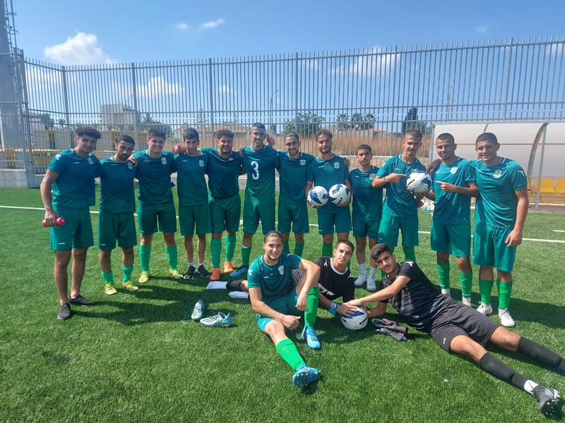 شبيبة مكابي عسفيا يمزق شباك بيتار كريات اتا ١٧-٠ .