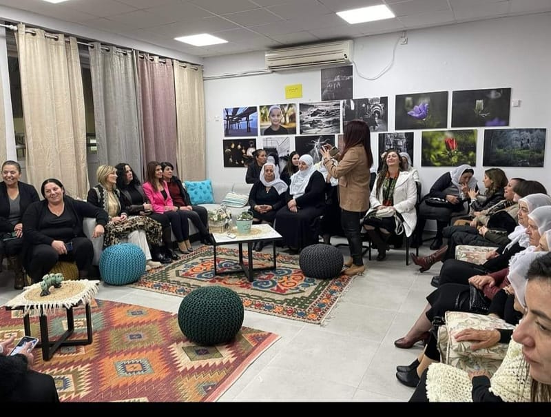 أفتتح مساء يوم الجمعه الماضي النادي النسائي الجديد ولأول مره في تاريخ عسفيا.