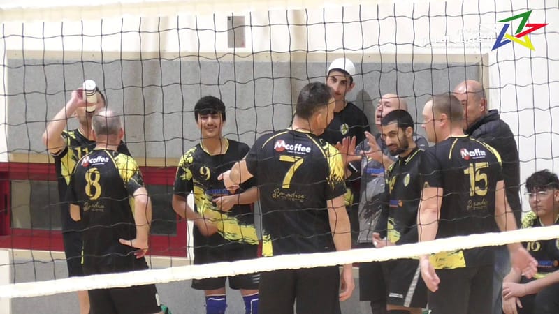 ١٠ من ١٠ لفريق مكابي عسفيا ٠٥ بكرة الطائرة الذي يحلق بعيدا بصدارة الدرجة القطرية  ..