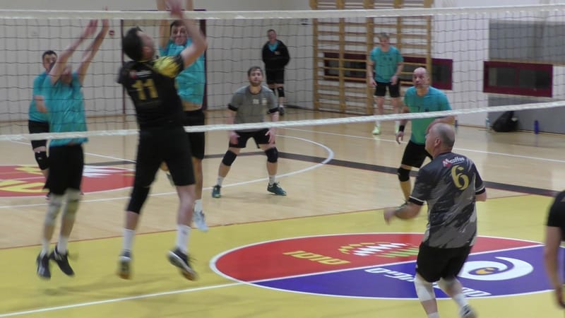 مكابي عسفيا ٠٥ فقد السيطرة ويحلق عاليا في الصدارة ..