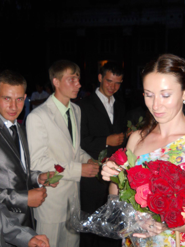 У 2013р. при Черкаському будинку дитячої та юнацької творчості було заснувано на базі Яснозірської ЗОШ гурток хореографії "Батман".