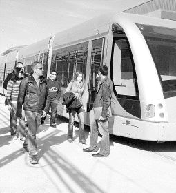 El grupo Amigos del Ferrocarril se pregunta por el futuro del tren