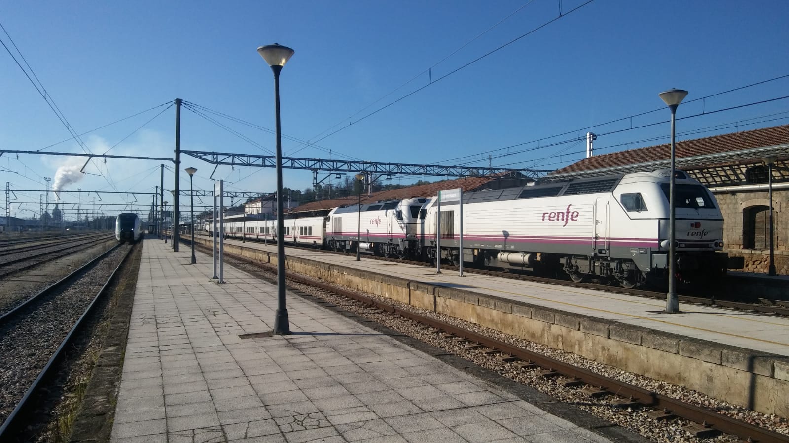 Vuelve el Talgo de Granada por Linares-Baeza