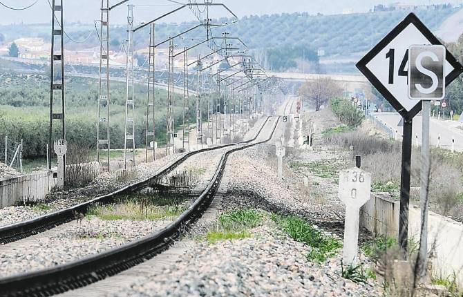 El Talgo Madrid-Granada “no vale” sin una conexión integral