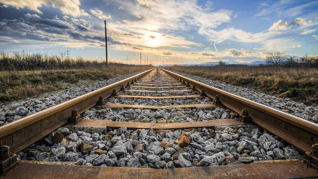 Visita al Apeadero Dos Naciones y Exposición fotográfica puente de Gobernador