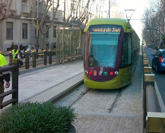 La Junta de Andalucía y el Ayuntamiento de Jaén firmarán este mes el nuevo convenio del tranvía