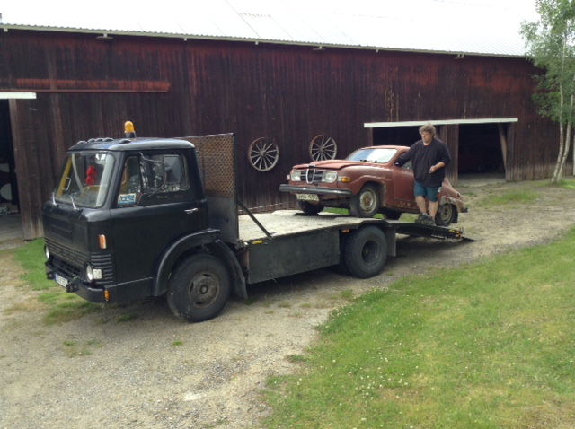 Lasse hämtar och transporterar