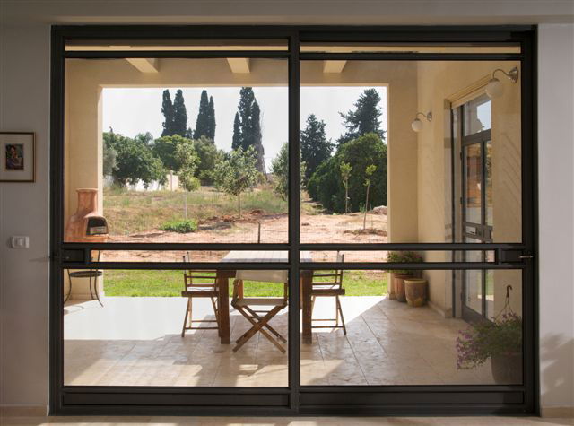 חלון דגם 7300