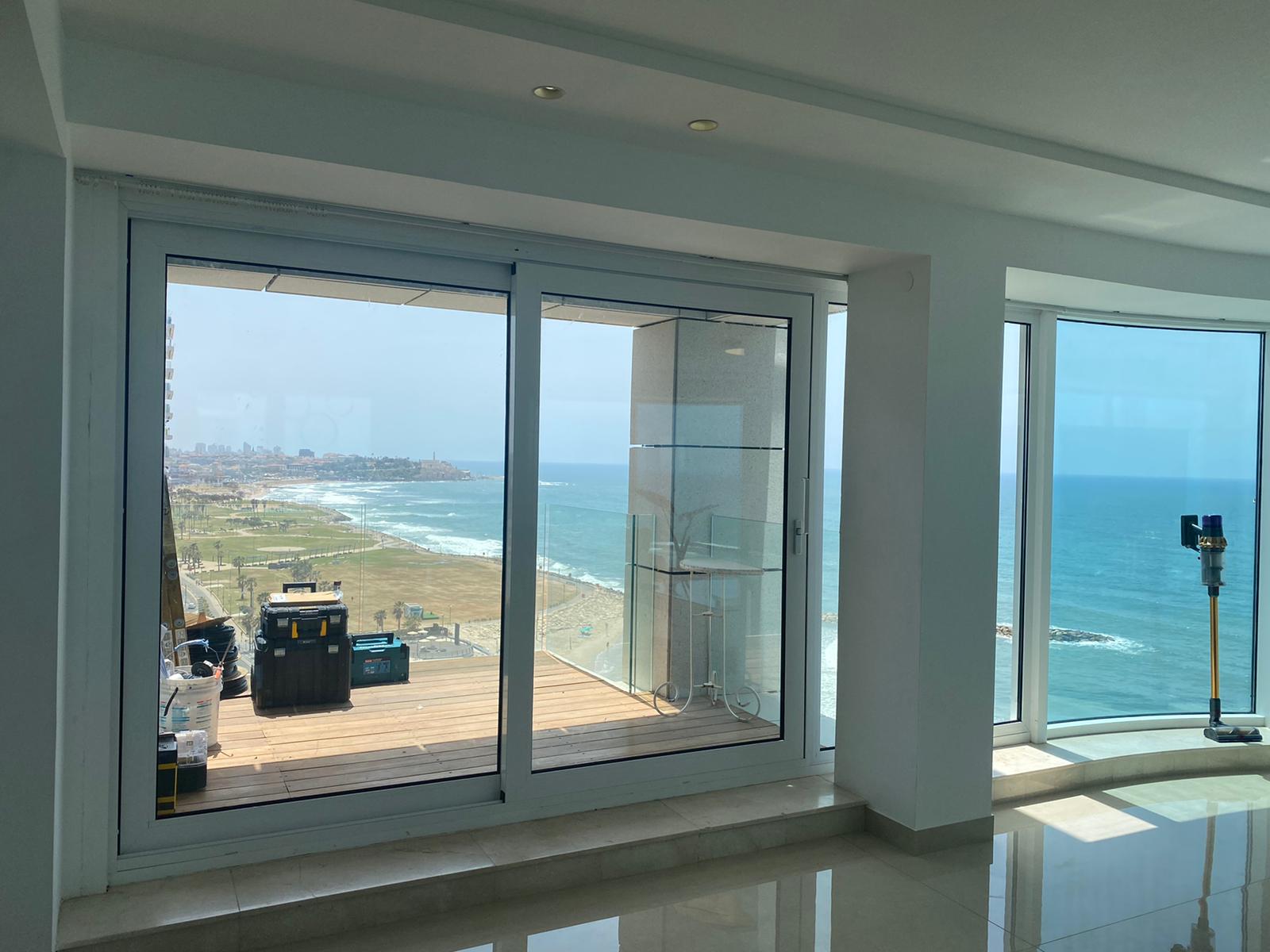 חלון דגם 2200