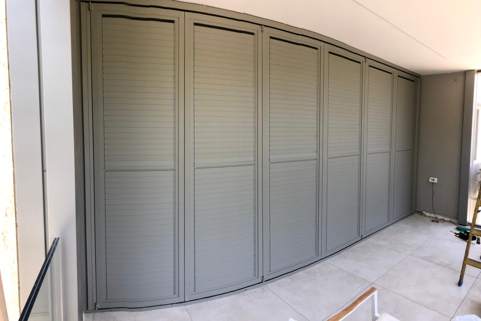 תריסים נאספים