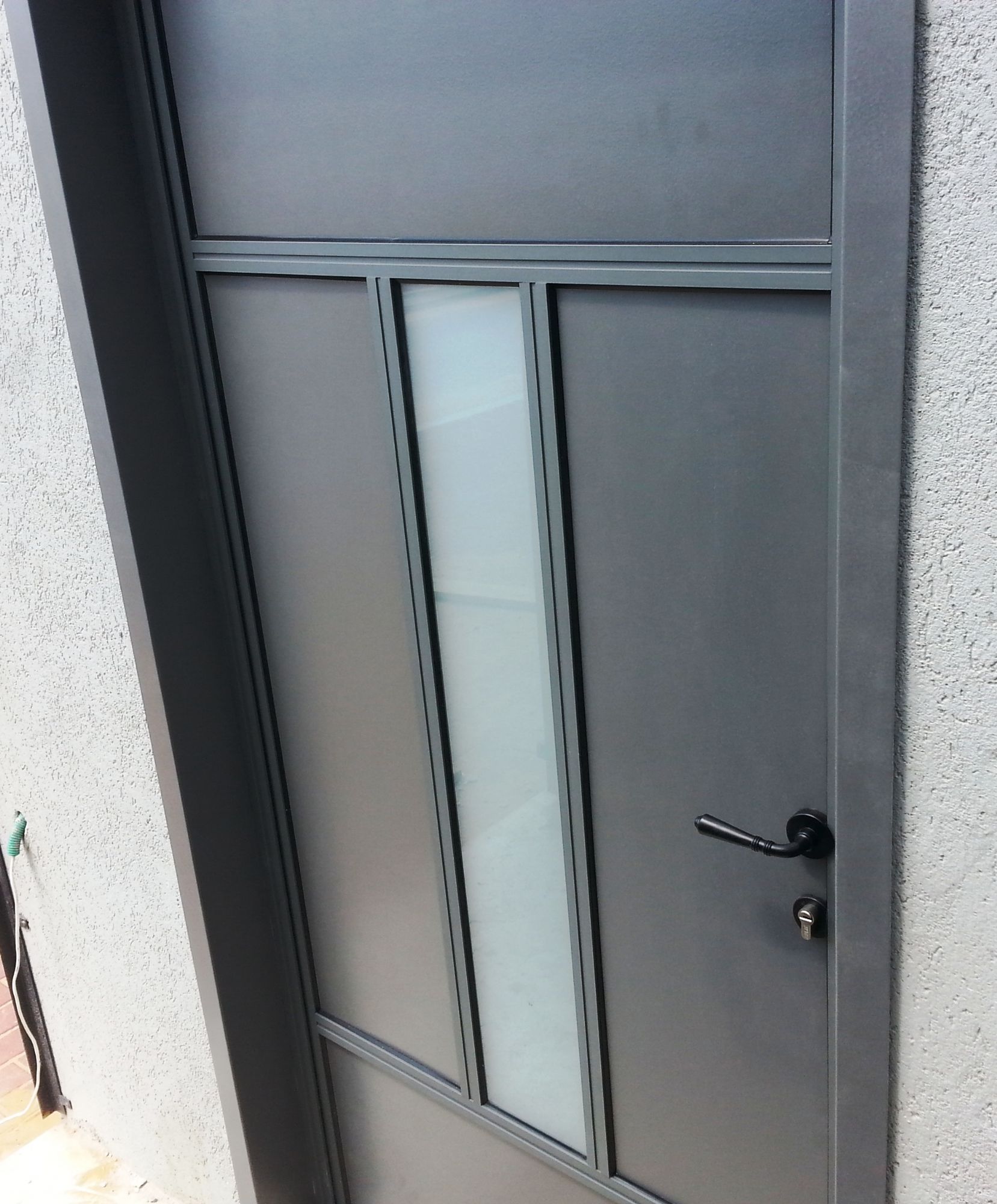 דלת כניסה לבית פרטי