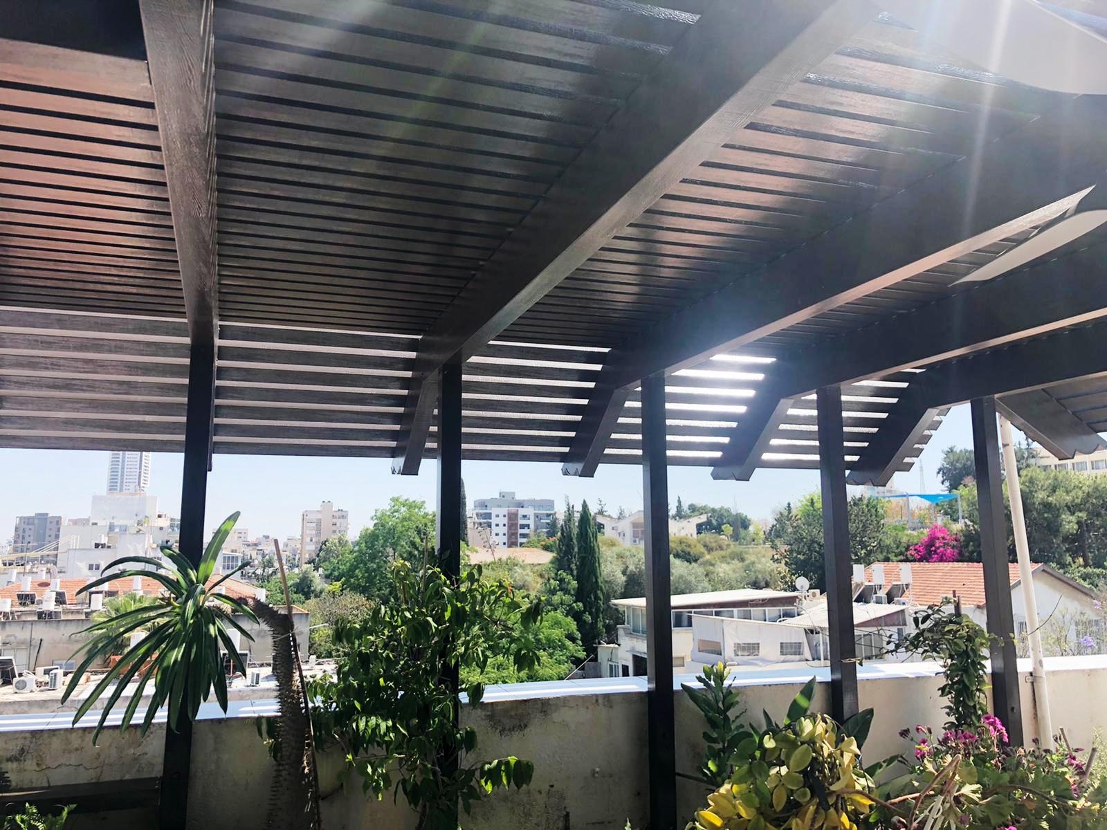 פרגולה אלומיניום דמוי עץ