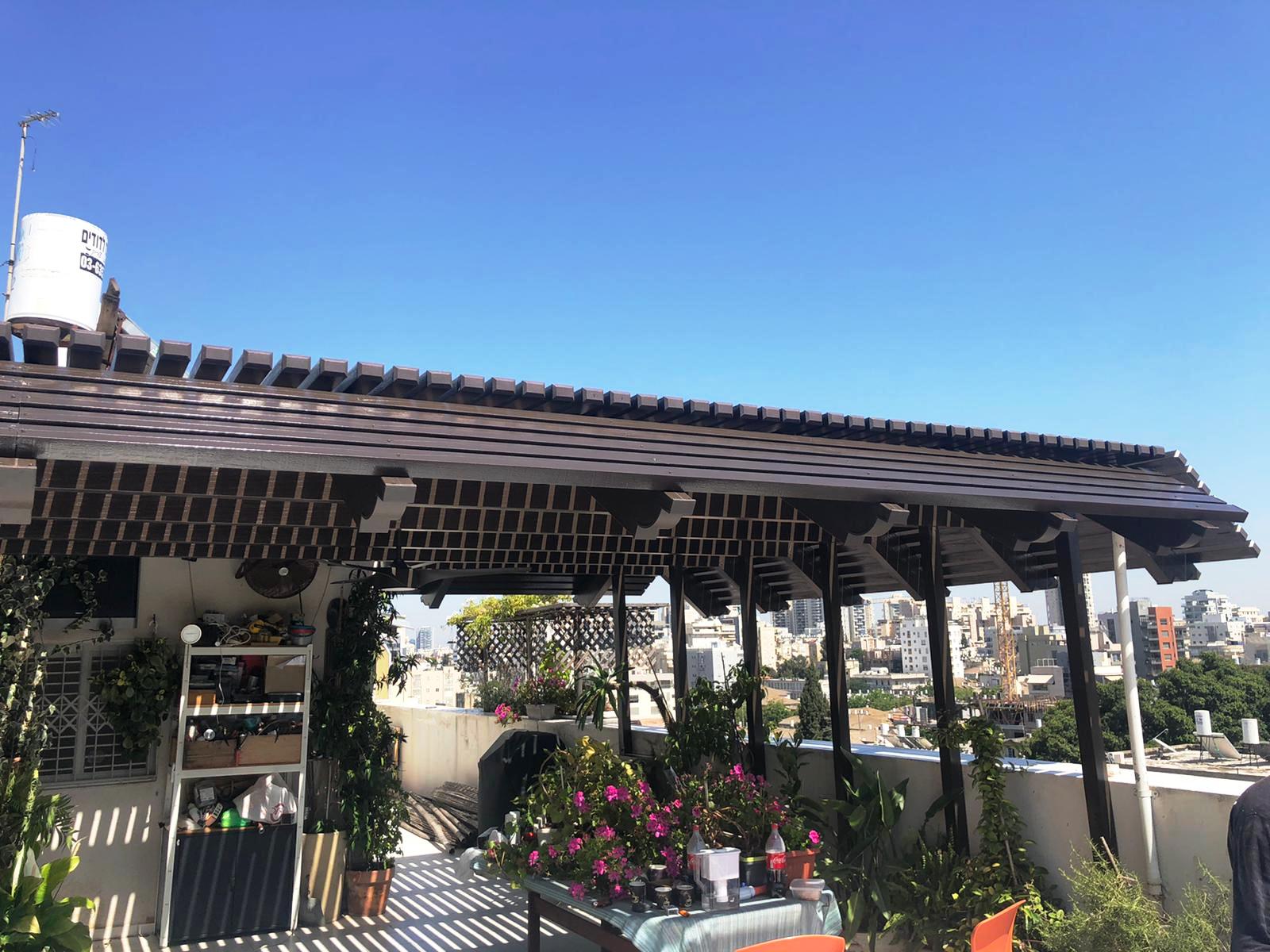 פרגולה אלומיניום דמוי עץ