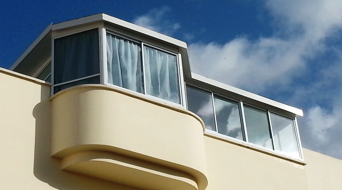 סגירת מרפסות וגינות 