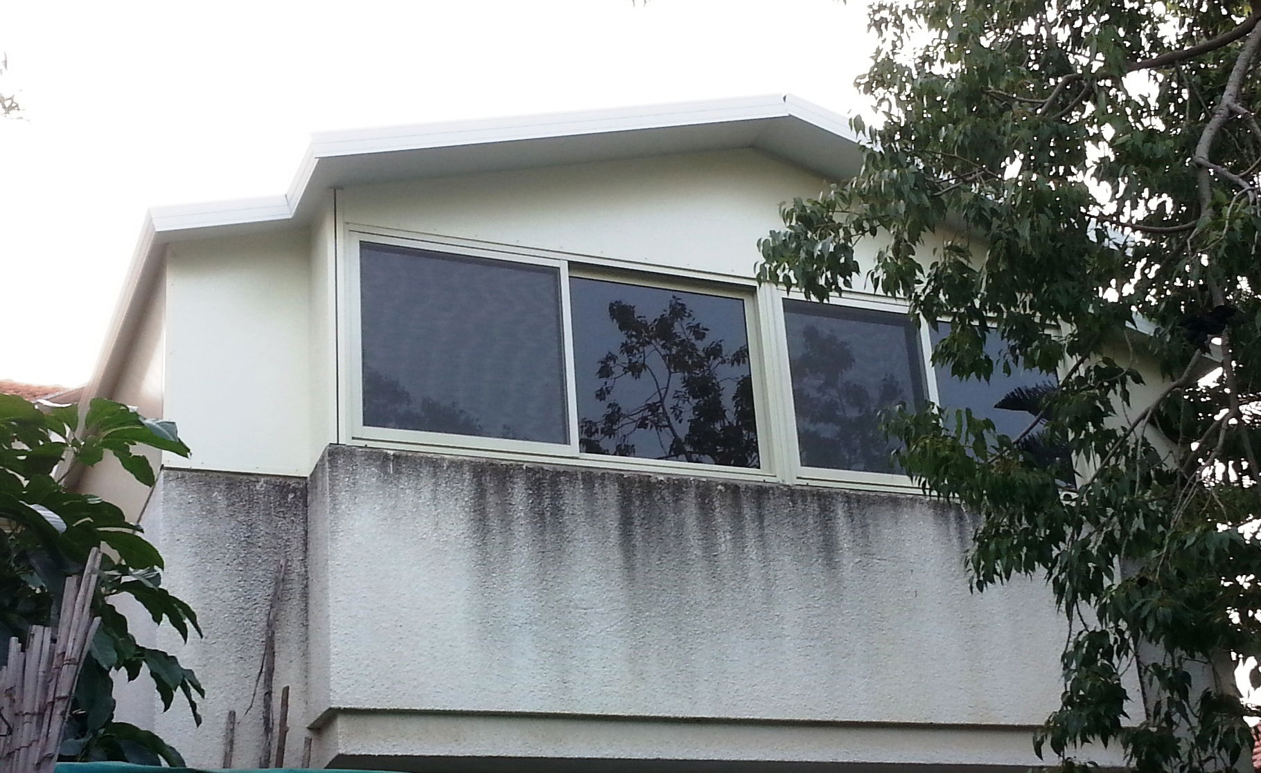 סגירת מרפסות וגינות 