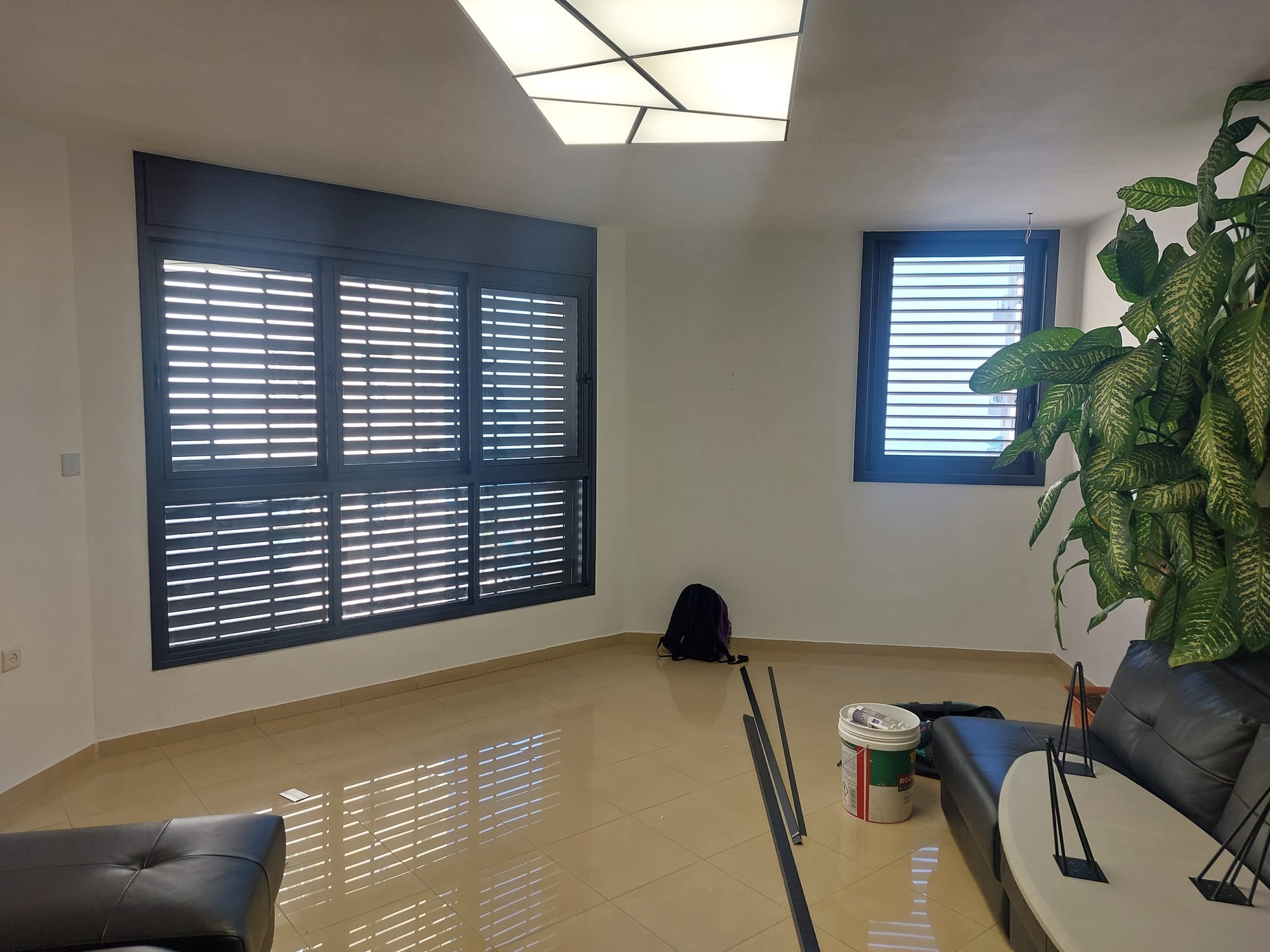 חלון דגם 7500