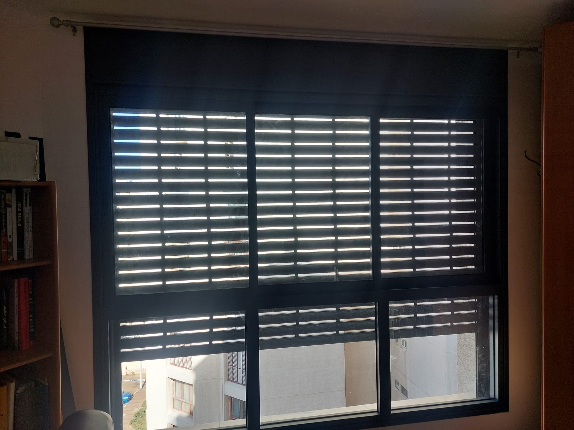 חלון דגם 7500