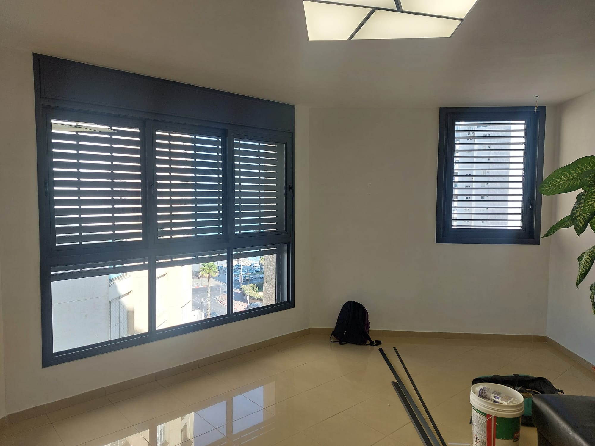 חלון דגם 7500