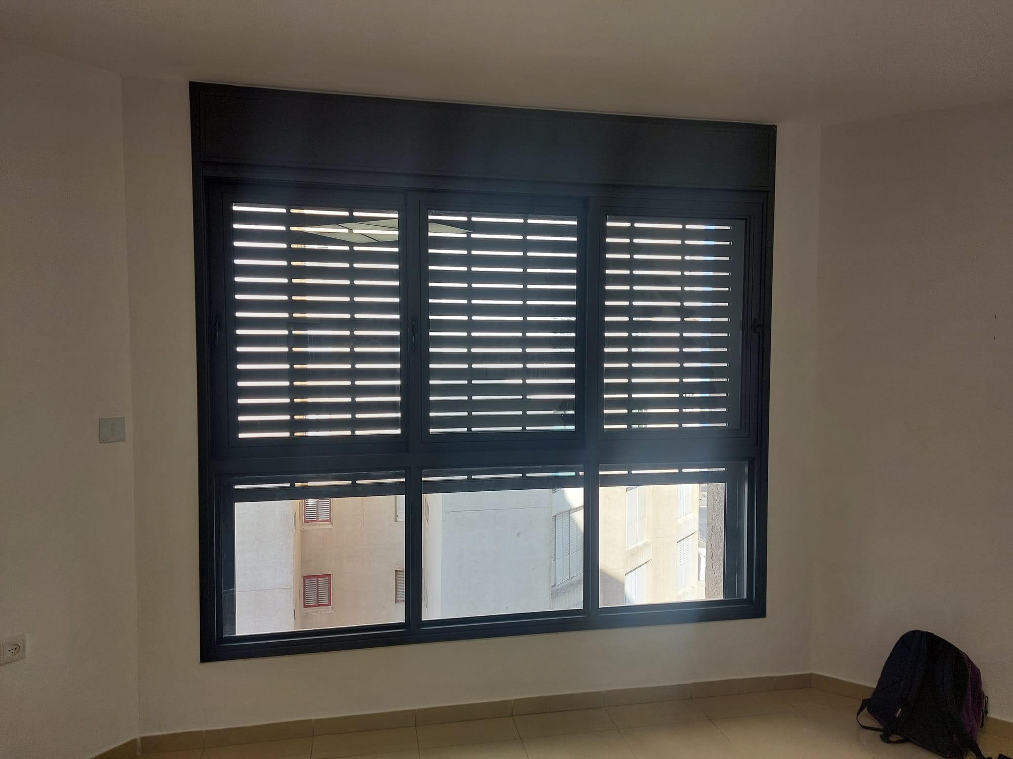 חלון דגם 7500