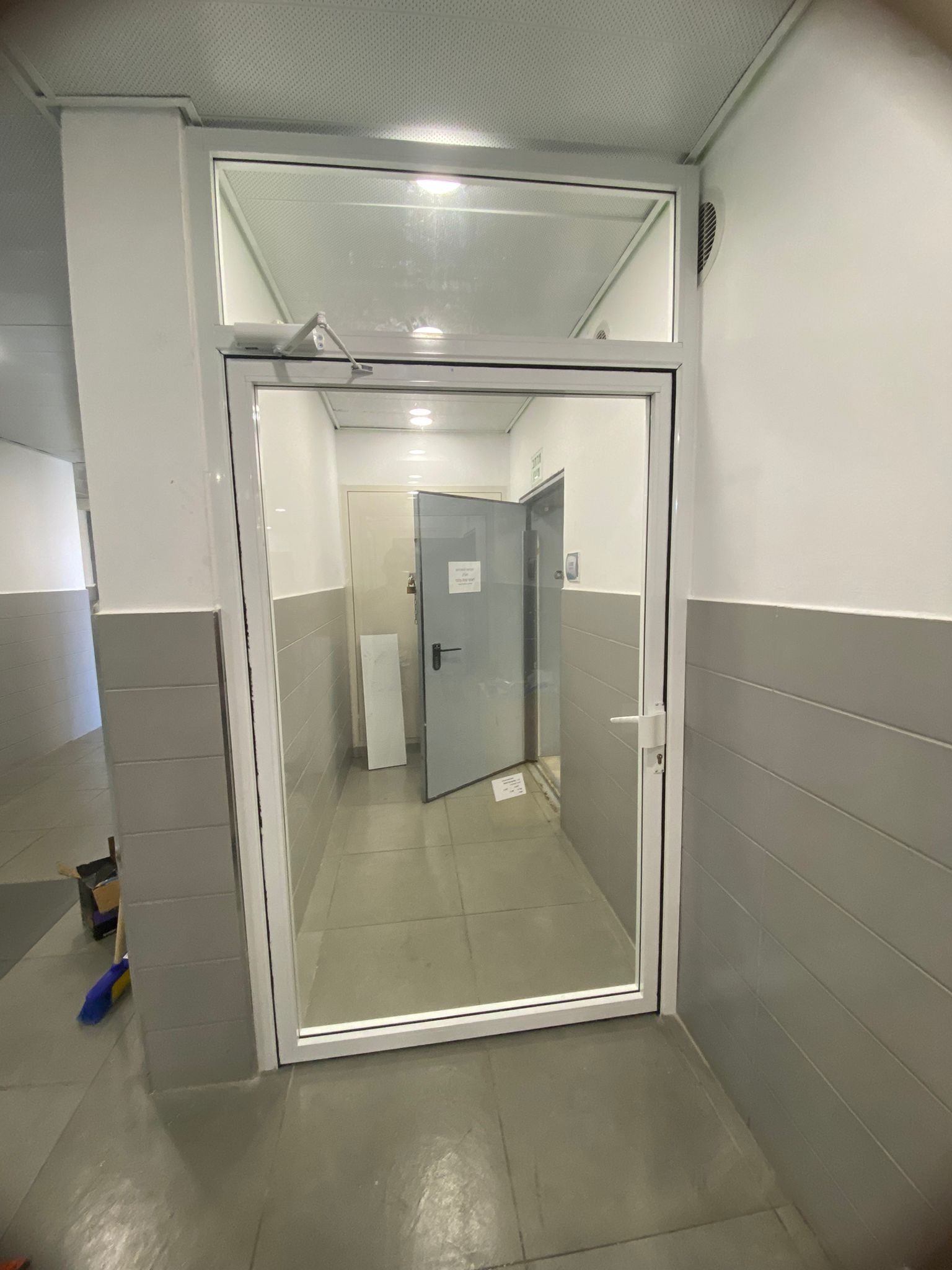 דלת קליל 2000 