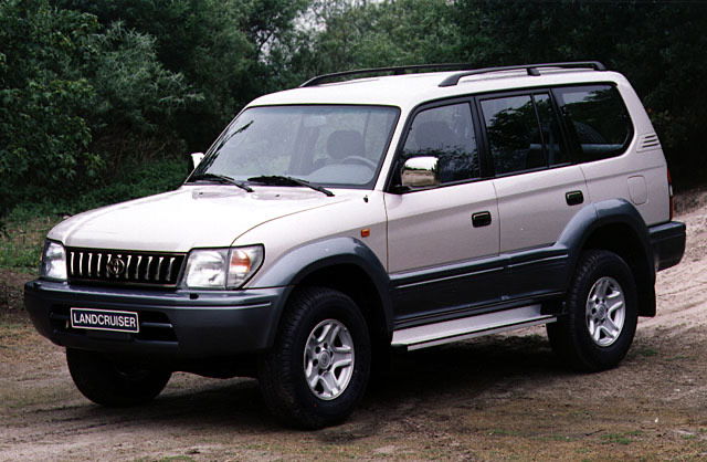 Toyota Land Cruiser 90.