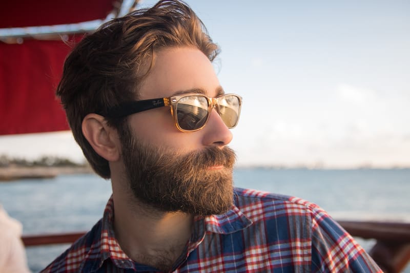 CUIDADOS COM A BARBA
