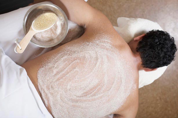 ESFOLIAÇÃO CORPORAL COM DUCHA