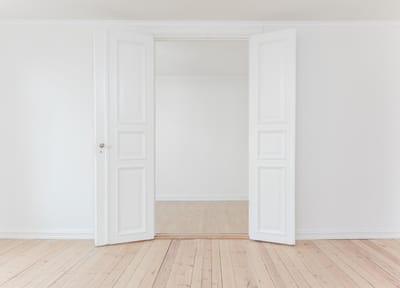 Factor to Consider when Choosing the Best Door Selling Company image