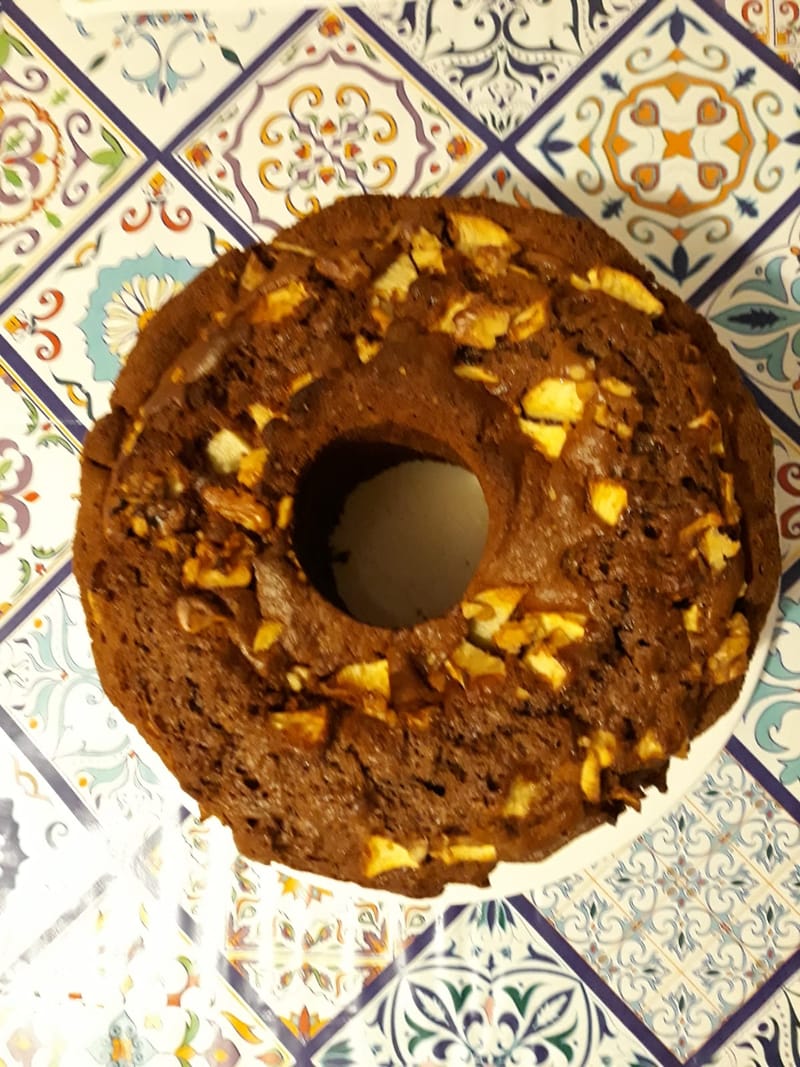 Apple, walnuts and cocoa cake