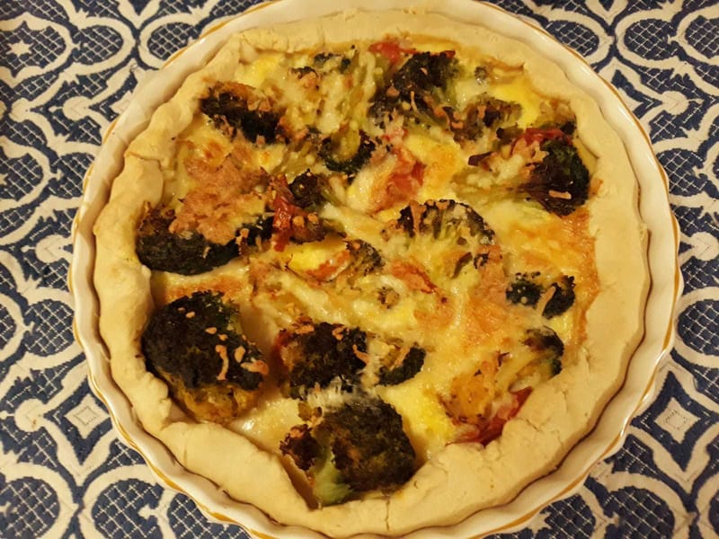 Tomato and broccoli quiche