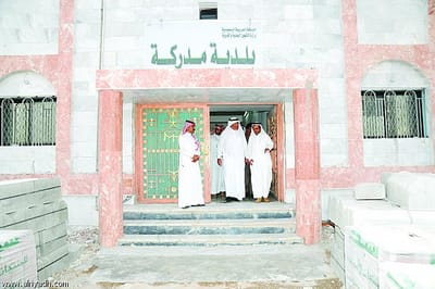 اكتشاف ثلاثة نقوش إسلامية ورسوم صخرية في مركز مدركة التابع لمحافظة الجموم