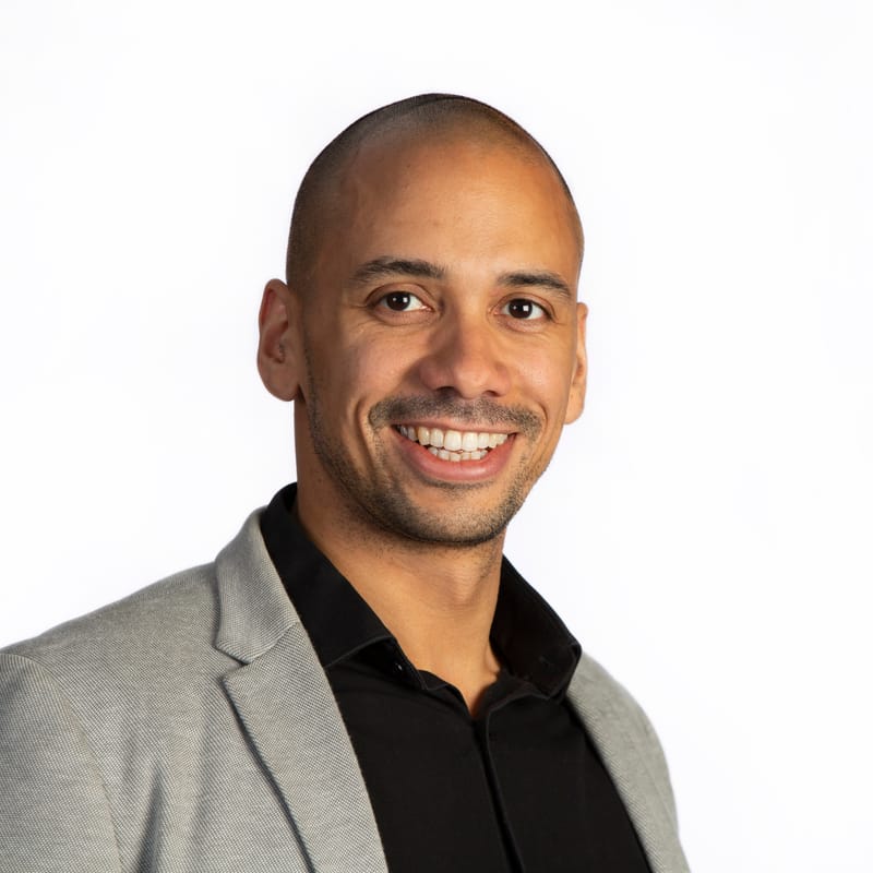 Head Shots for publicity & personal use in the studio and on location