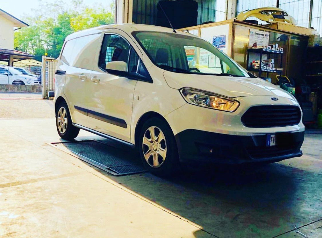 MANUTENZIONE FORD TRANSIT COURIER SENZA PERDITA DI GARANZIA UFFICIALE