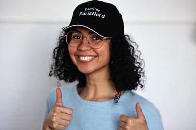 Une casquette de luxe avec le logo Escrime ParisNord